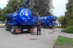 Czyszczenie-piaskownika-przy-wylocie-9P-